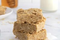 Irresistible 3-Ingredient Peanut Butter Honey Oat Bars