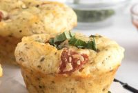 Cheesy Pizza Poppers