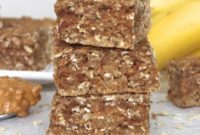 Hearty Peanut Butter Banana Oat Bars
