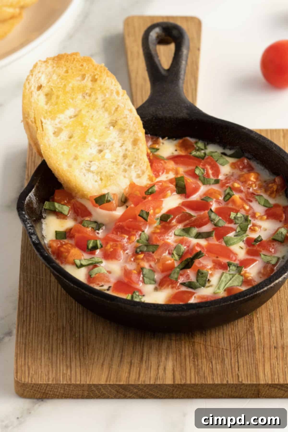 Bubbly Baked Caprese Dip 1 featured 19366