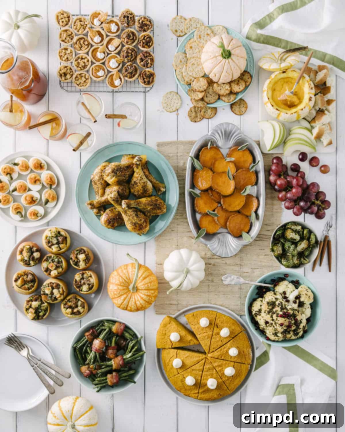 Friendsgiving Feast 1 featured 20642