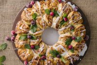 Festive Cinnamon Roll Wreath
