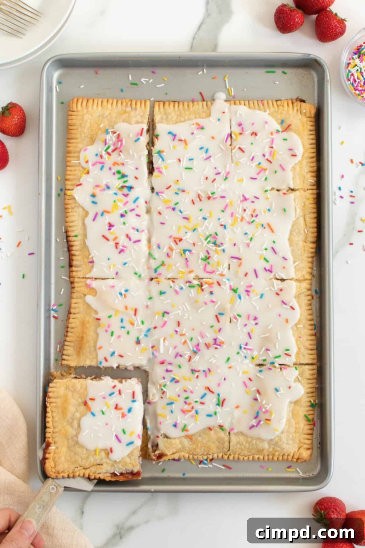 Easy Homemade Strawberry Sheet Pan Pop Tart 1 featured 24607