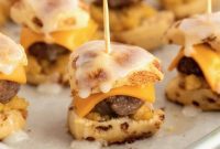 Cinnamon Roll Breakfast Sliders