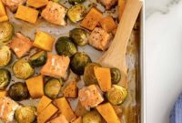 One Pan Salmon Bites with Roasted Vegetables