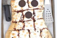 Ghostly Smores Pizza