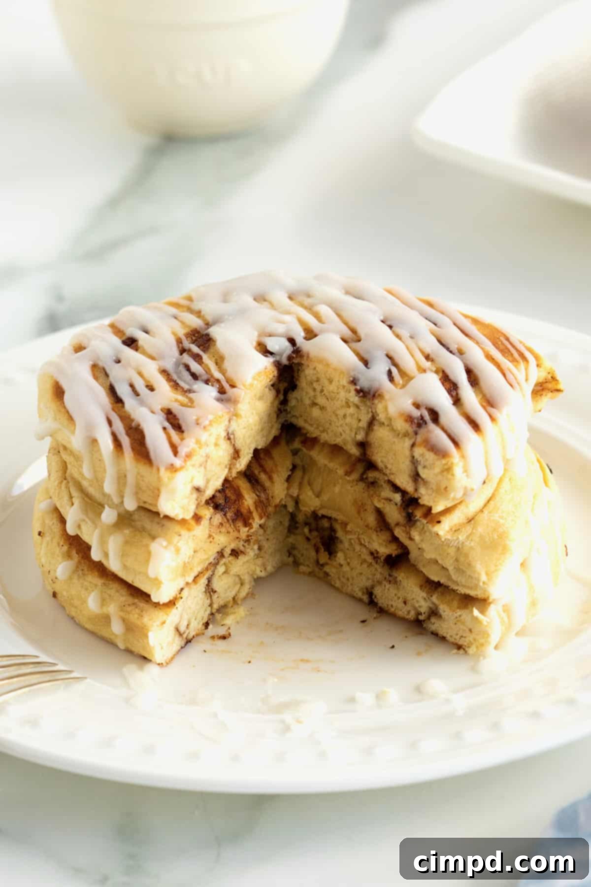 Cinnamon Swirl Pancakes 1 featured 30381