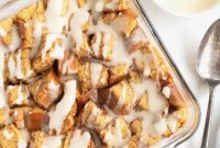 Homestyle Bread Pudding with Luscious Vanilla Cream