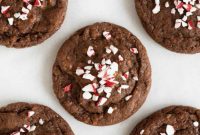 Peppermint Crunch Chocolate Treats