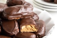 Chewy Homemade Snickers Treats