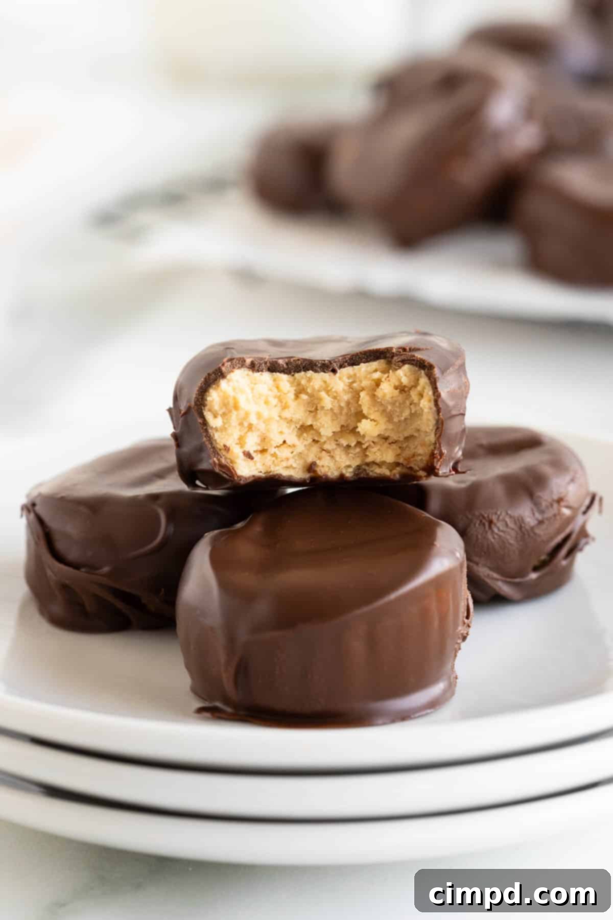 Three Ingredient Peanut Butter Cups 1 featured 35449