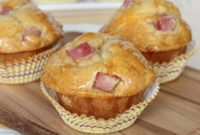 Sweet and Savory Ham & Cheddar Muffins