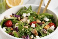 Vibrant Chicken Quinoa Power Bowl with Lemon Parsley Dressing