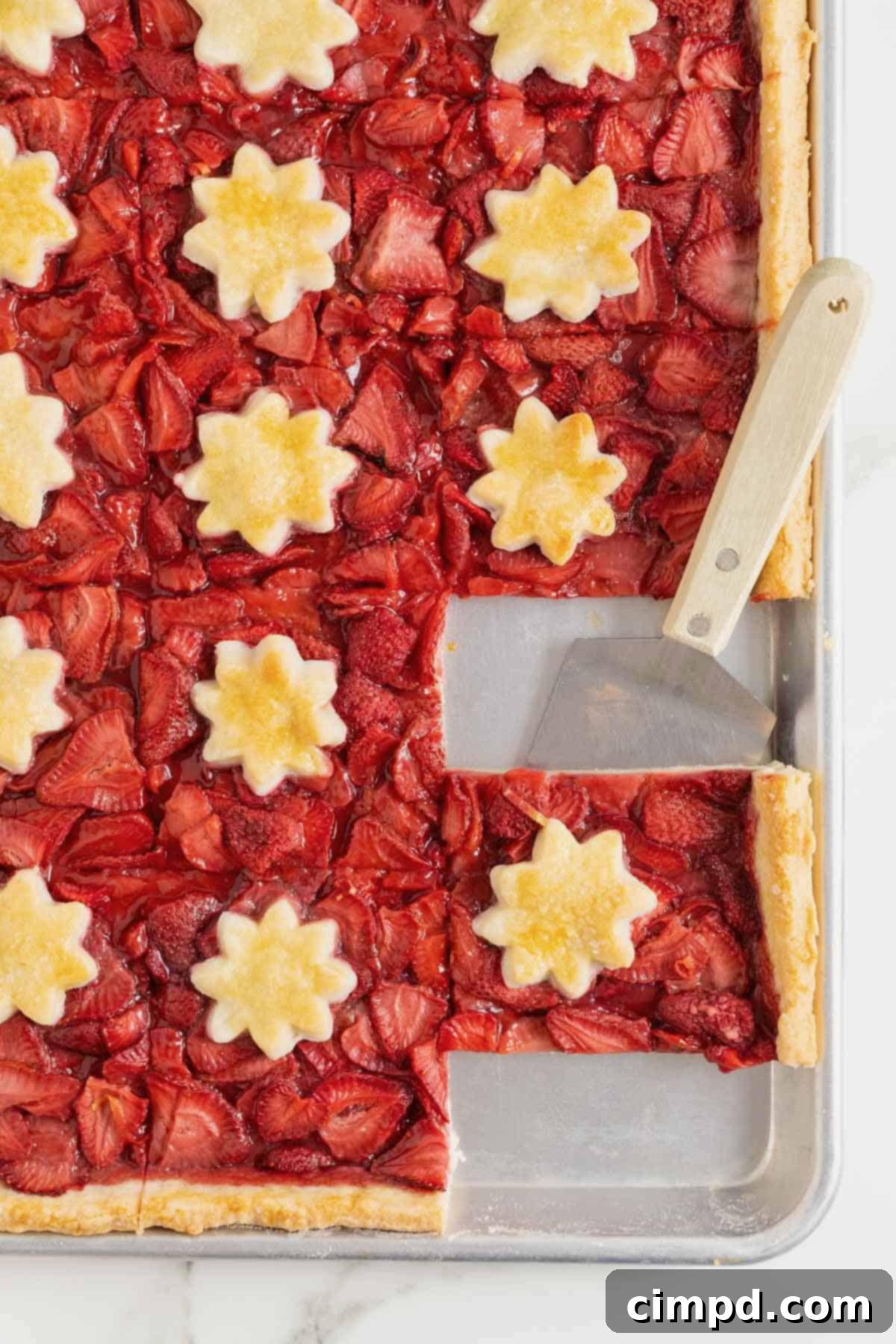 Summer Strawberry Slab Pie 1 featured 495