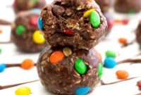 Decadent No-Bake Nutella and M and M Oat Bites