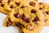 Delicious Pumpkin Chocolate Chip Cookies