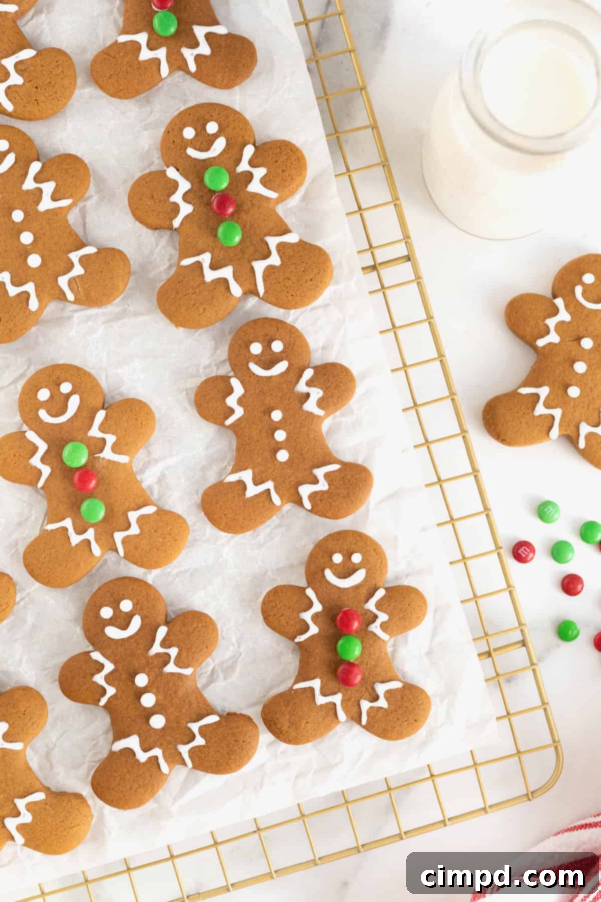 Spiced Gingerbread Delights 1 featured 8759