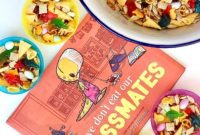 Reviewing We Don’t Eat Our Classmates with a Roaring Good Dino-Mite Snack Mix