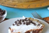 No-Bake Chocolate Chip Dream Pie