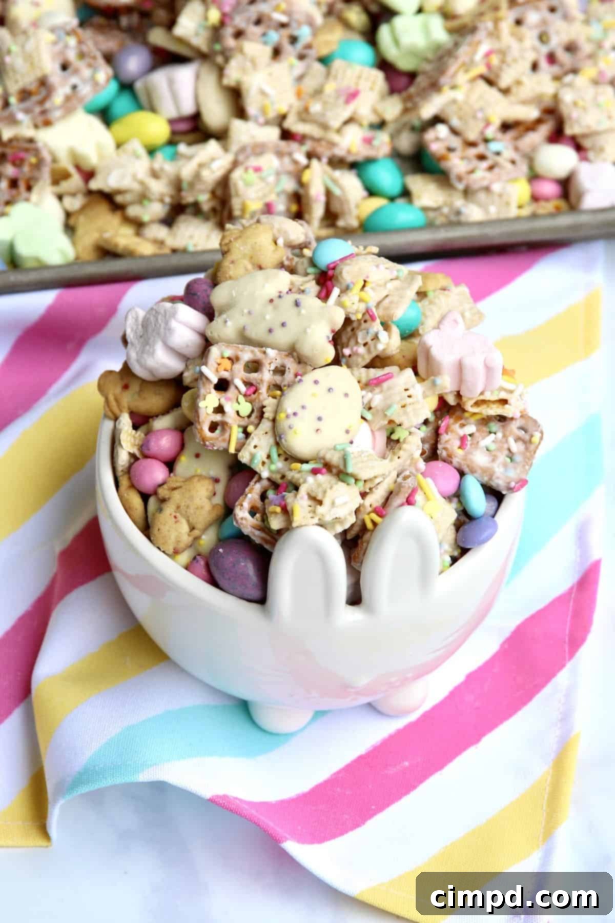 Hoppy Easter Munch 7 A beautifully presented bowl of Easter Snack Mix, ready for serving.