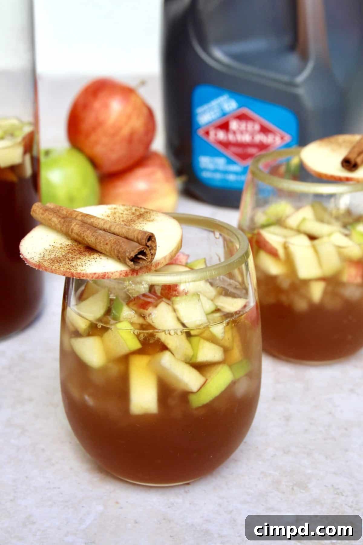Cinnamon Apple Iced Sweet Tea