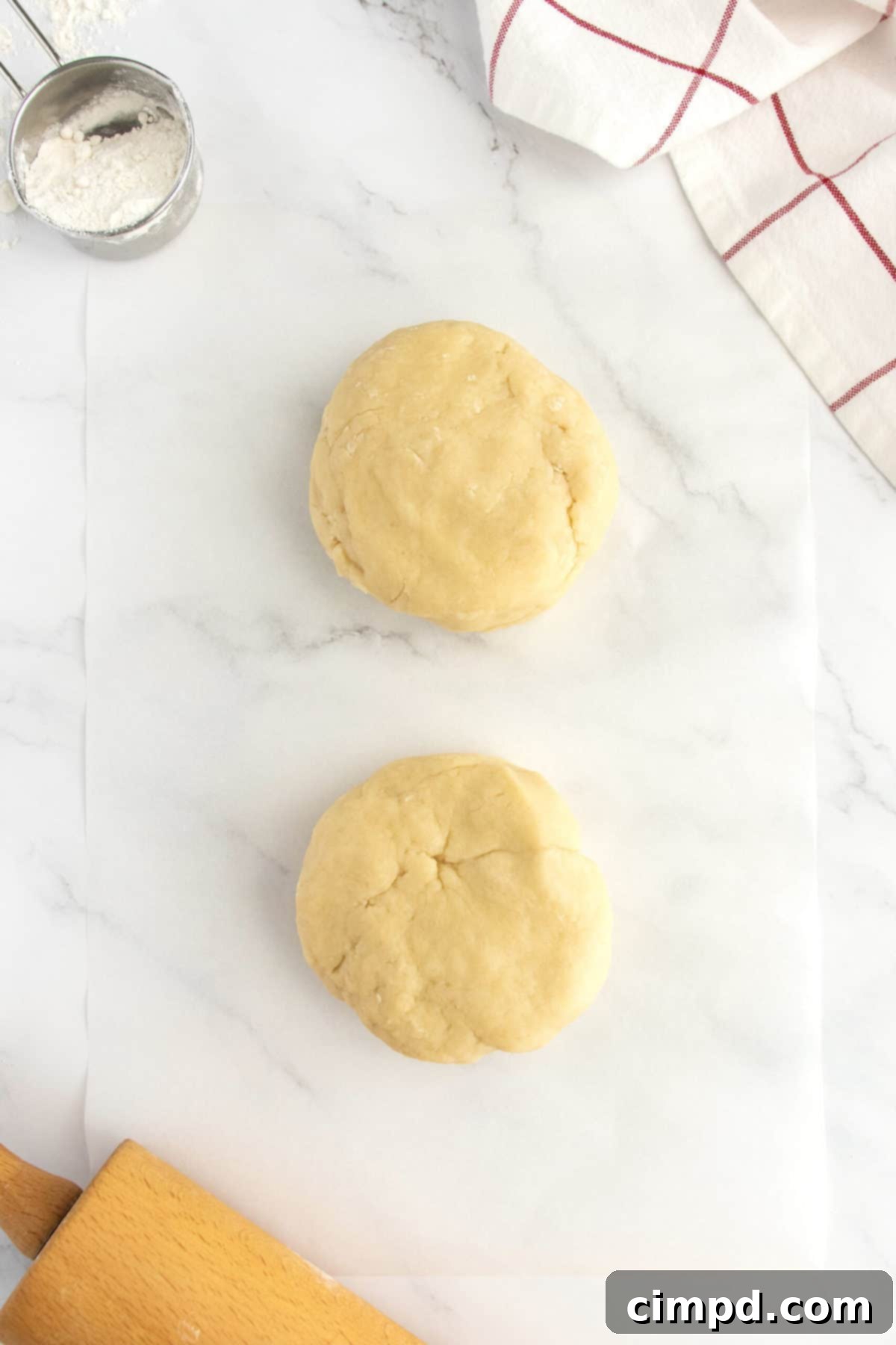 The Ultimate Guide to Perfect Pie Crust 4 Chilled Pie Crust Dough Ready to Roll