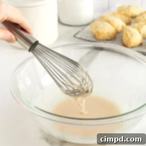 How to Make a Simple Icing by The BakerMama