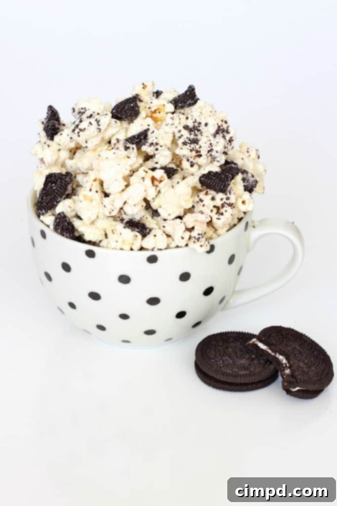 Cookies and Creme Popcorn ready for serving