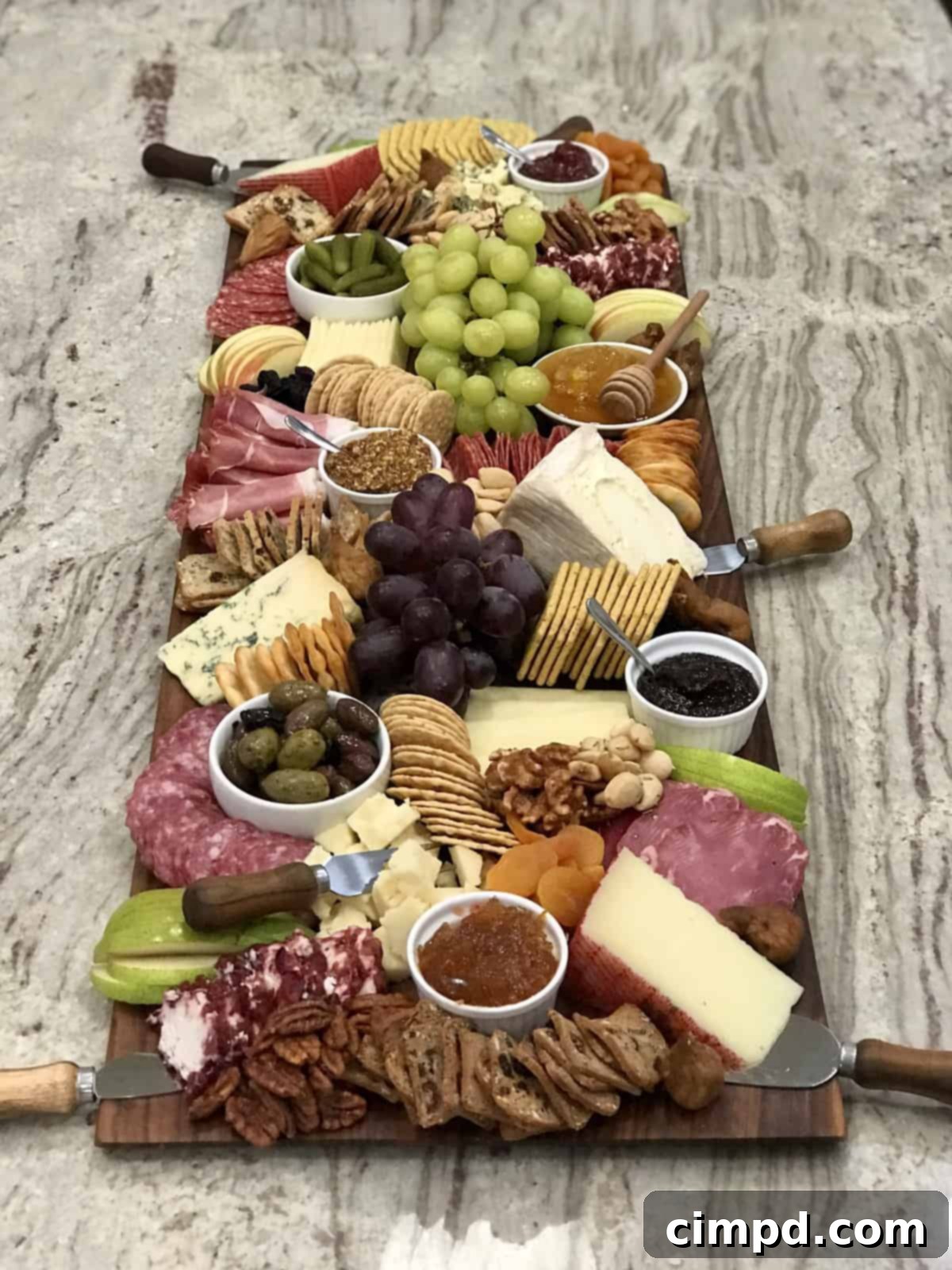 How to Build a Beautiful Cheese and Charcuterie Board with The BakerMama
