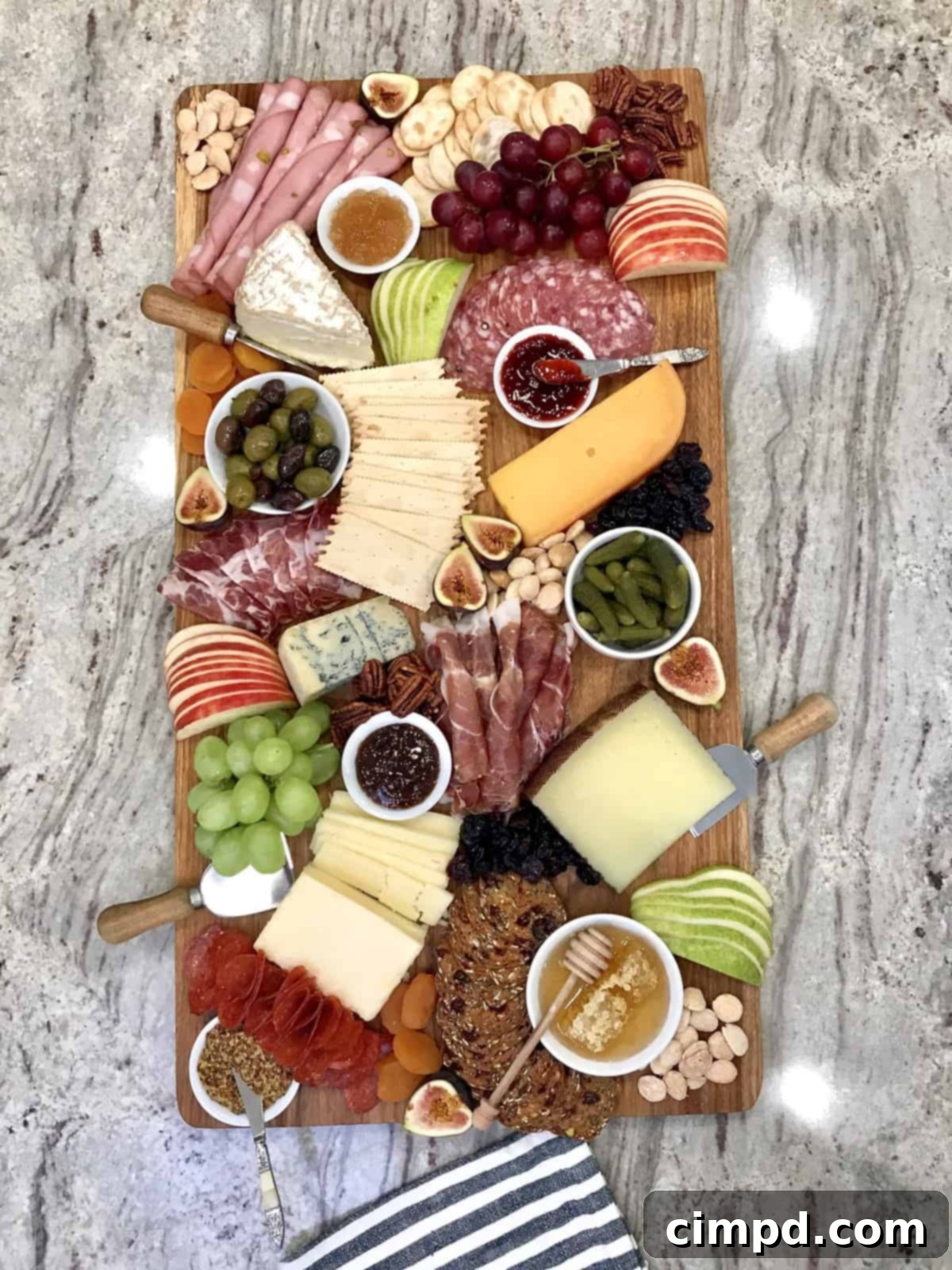How to Build a Beautiful Cheese and Charcuterie Board with The BakerMama