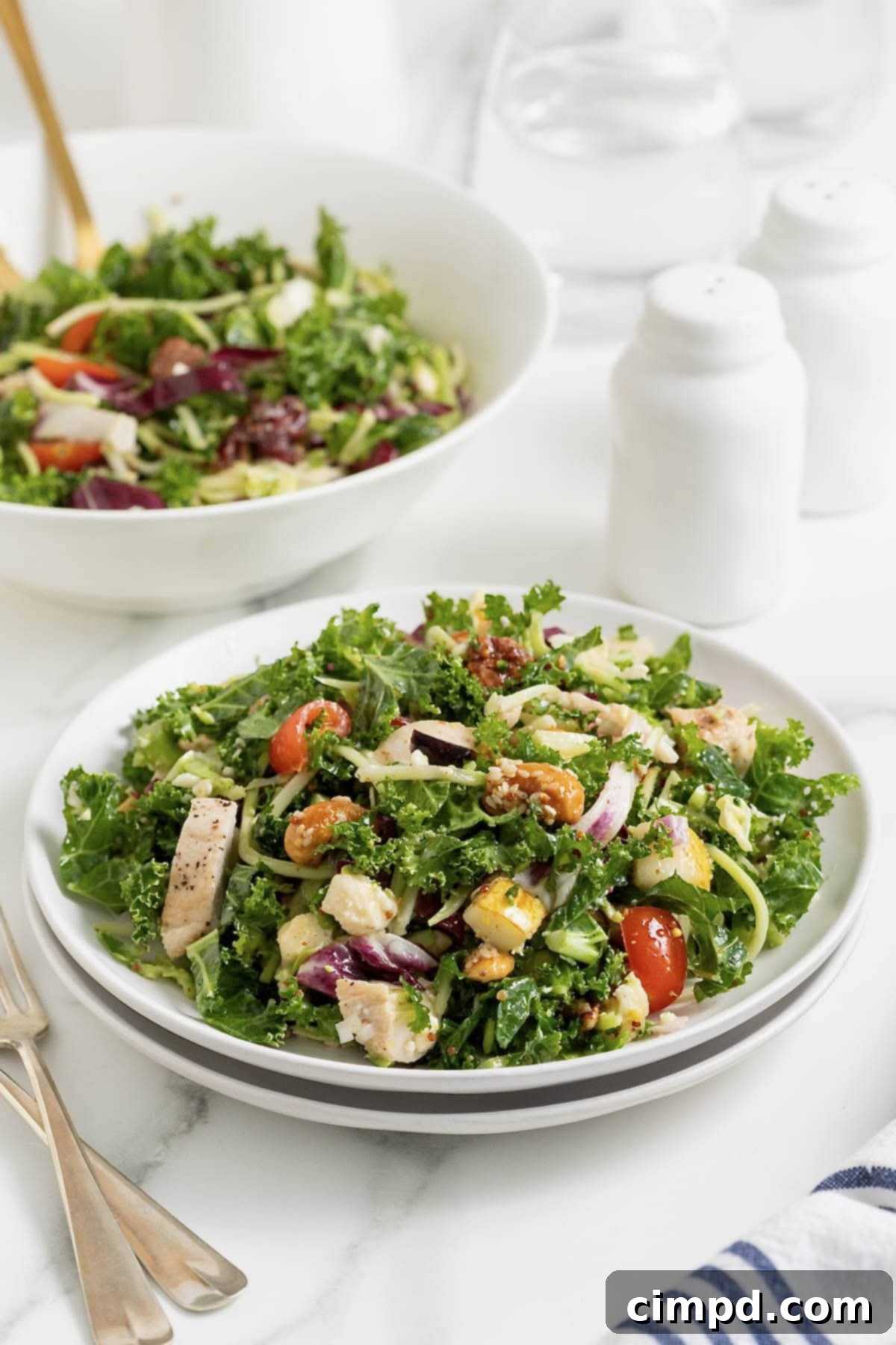 Quick 5-Minute Lunch Salad 3 A white salad plate of lunch salad.